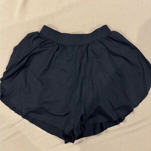 BuffBunny sway shorts